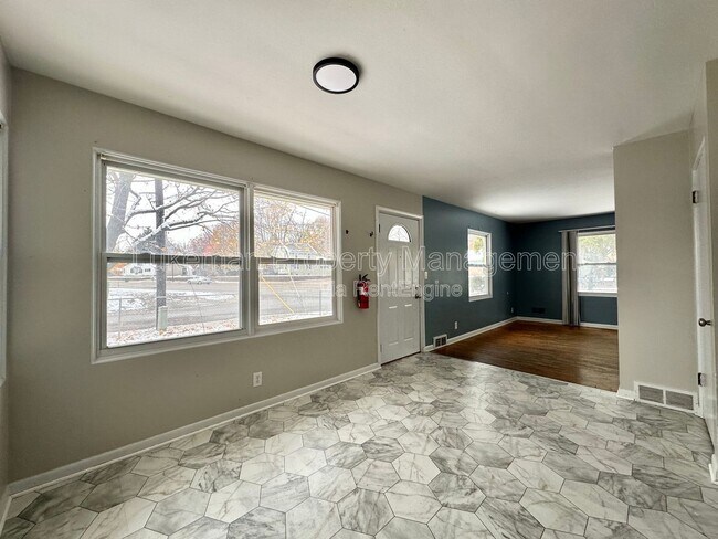 Building Photo - 3009 W Michigan Ave