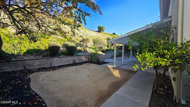 Building Photo - 1825 Sweet Briar Pl