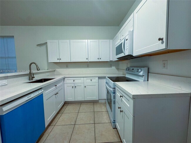 Building Photo - 13864 SW 273rd Terrace