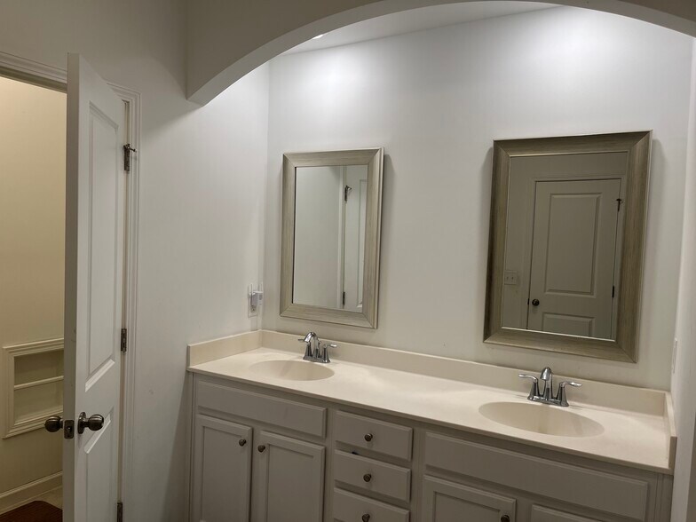Building Photo - 4343 Pond Pine Trl