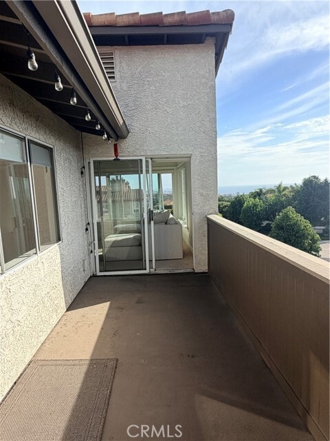 Building Photo - 48 Corniche Dr