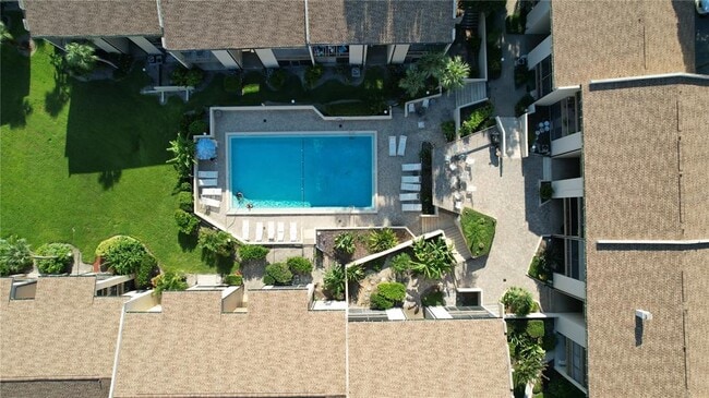 Building Photo - 586 Orange Dr