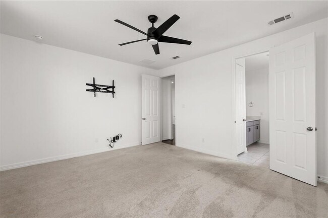 Building Photo - 13525 Emerald Mallard Dr