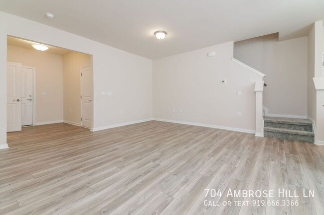 Building Photo - 704 Ambrose Hl Ln