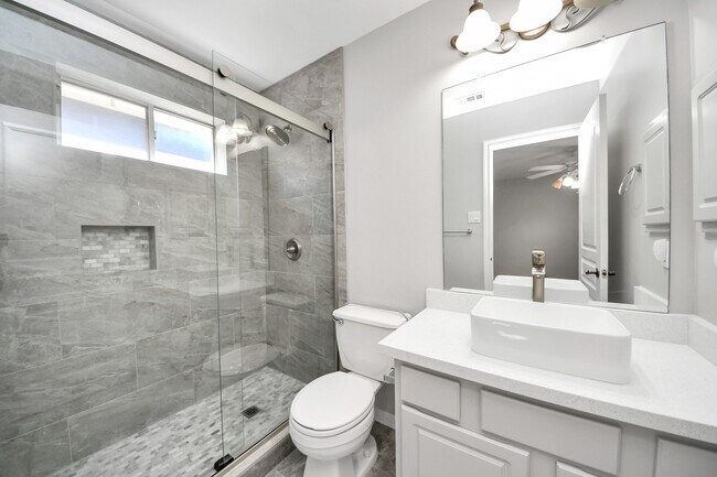 Building Photo - 14302 Jaubert Ct