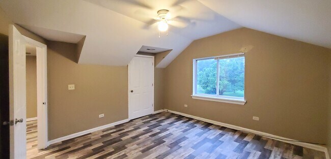 Building Photo - 830 Richards St