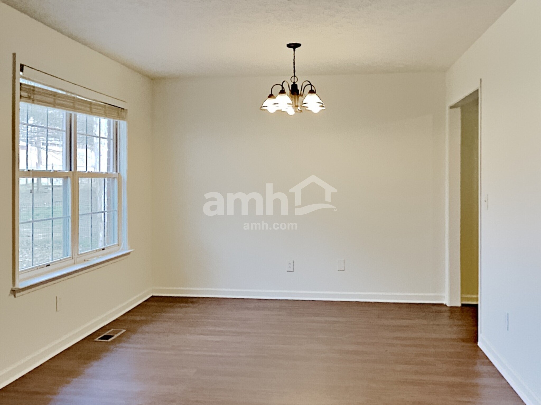 Building Photo - 113 Buttonwood Dr