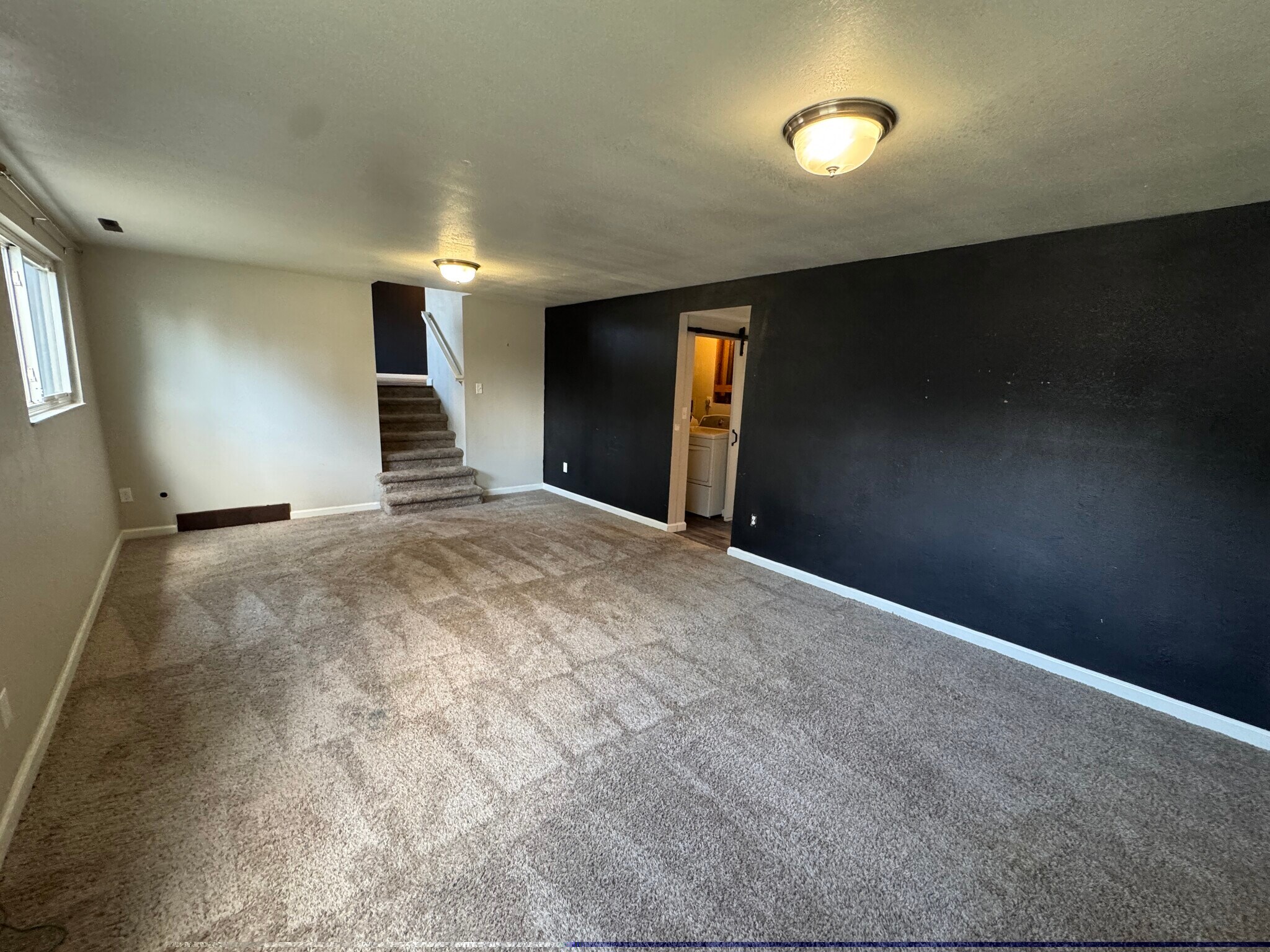 Building Photo - 1529 Sawyer Way