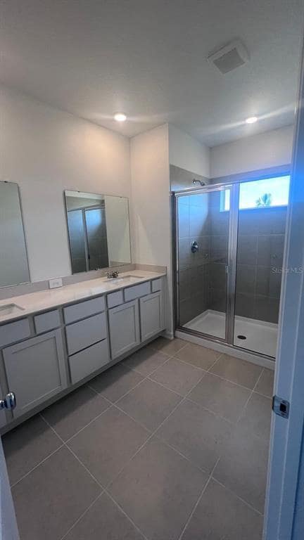 Building Photo - 2683 Skyline Lp