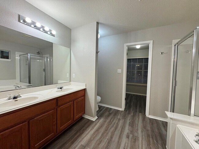 Building Photo - 2311 Portwood Bend Cove