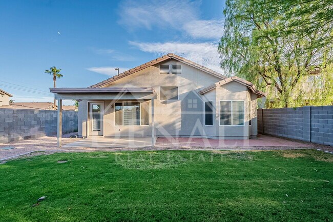 Building Photo - 3980 E Pinon Ct