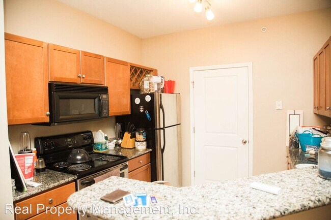 Building Photo - 1 br, 1 bath House - 760 Walker Sq, Apt #2C