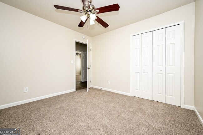 Building Photo - 6600 Browns Mill Ferry Dr