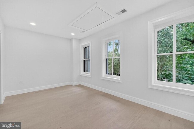 Building Photo - 1908 16th St NW