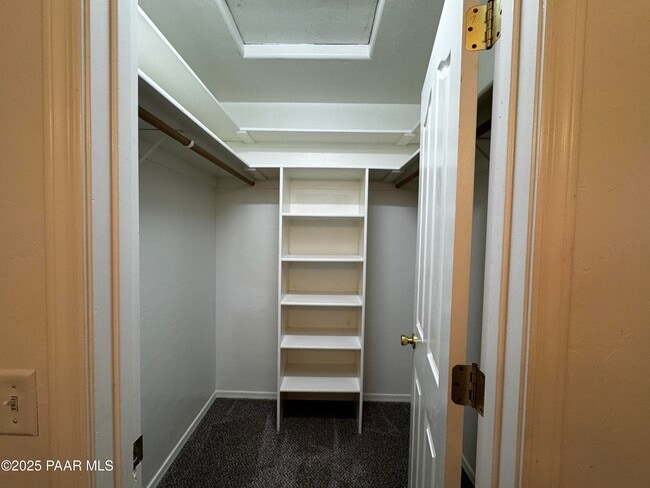 Building Photo - 8330 E Manley Dr