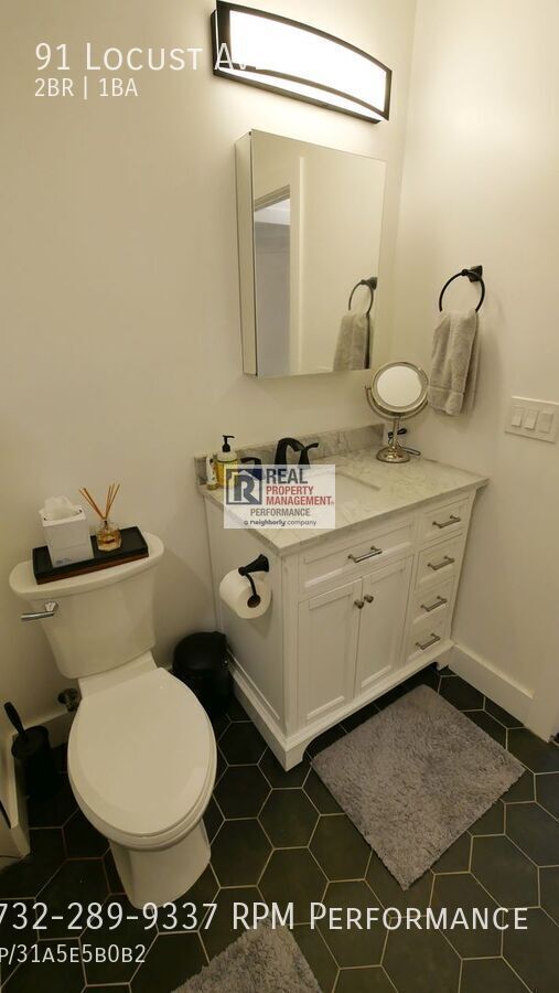 Building Photo - 91 Locust Ave