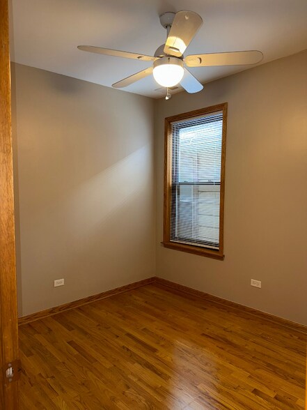 Building Photo - 2126 W 24th St