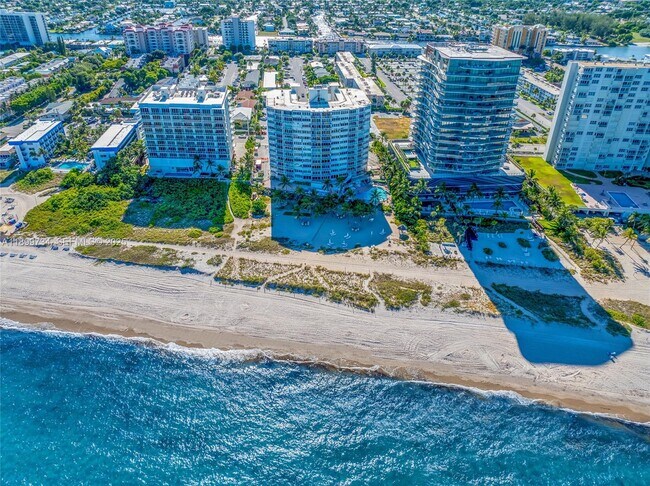 Building Photo - 704 N Ocean Blvd