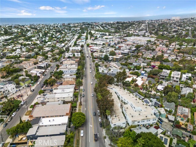 Building Photo - 2500 Abbot Kinney Blvd