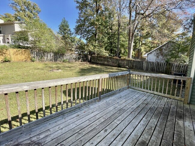 Building Photo - 341 Bahama Loop