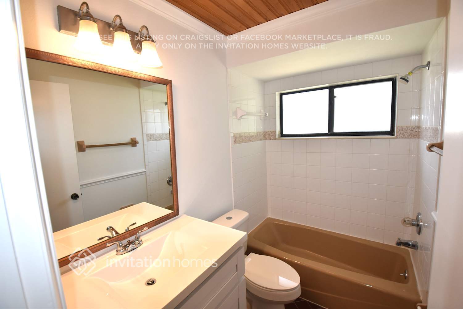 Building Photo - 2501 E Timberlane Dr
