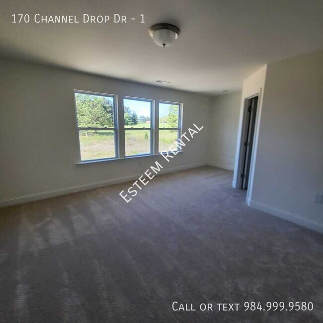 Building Photo - 170 Channel Drop Dr