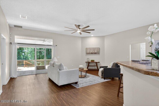 Building Photo - 1634 Majestic View Ln