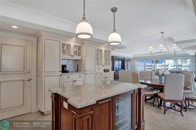 Building Photo - 3750 Galt Ocean Dr