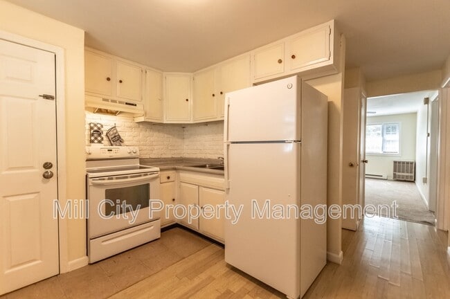 Building Photo - 20-22 Mitchell Street - 22B