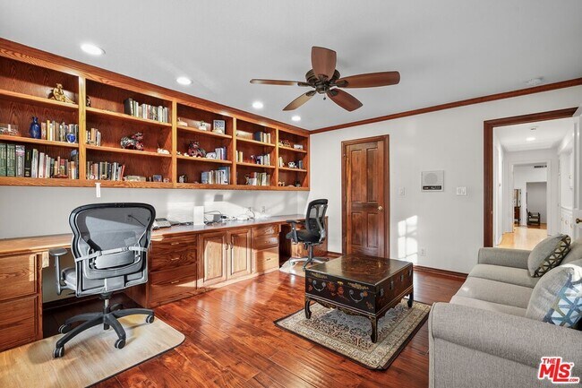 Building Photo - 4244 Avenida De La Encinal