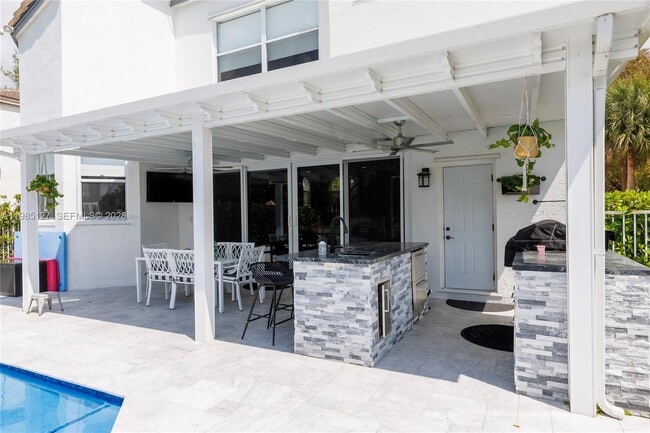 Building Photo - 4904 SW 166th Ave