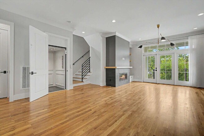 Building Photo - Townhome with Elevator at Park Station in Cary