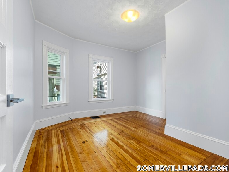 Building Photo - 59 Hawthorne St