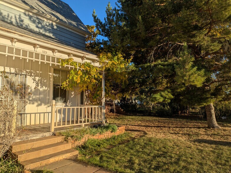 Building Photo - 169 S 200 W