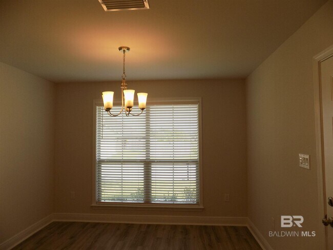 Building Photo - 8843 Allay Ln
