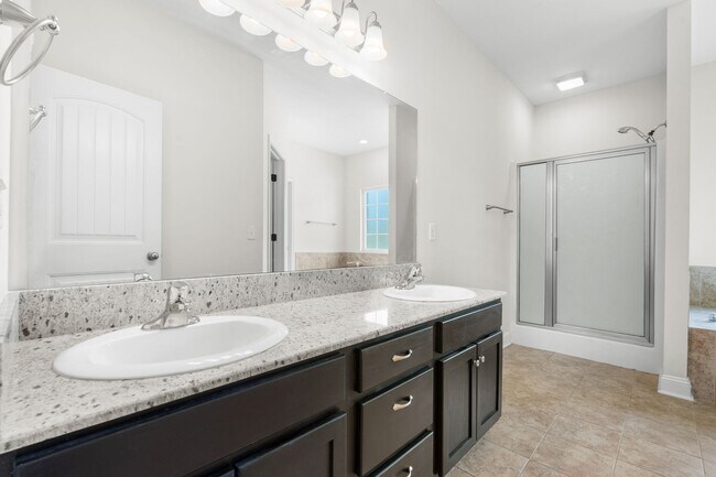 Building Photo - 108 Ledbury Cove