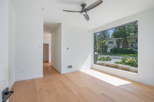 Building Photo - 4214 SW 100th St