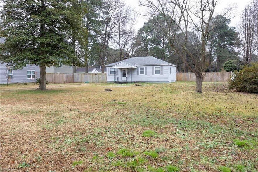 Building Photo - 504 Beacon Rd