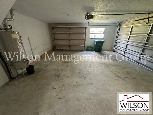 Building Photo - 840 Maraval Ct