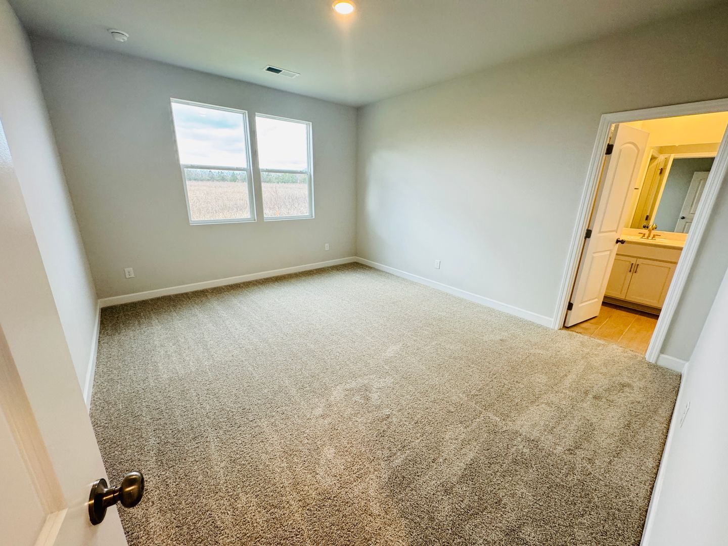 Building Photo - 507 Forsberg Ct