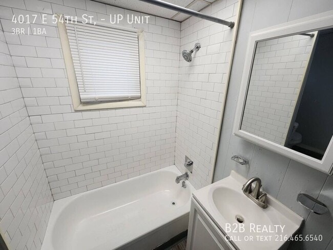 Building Photo - 4017 E 54th St