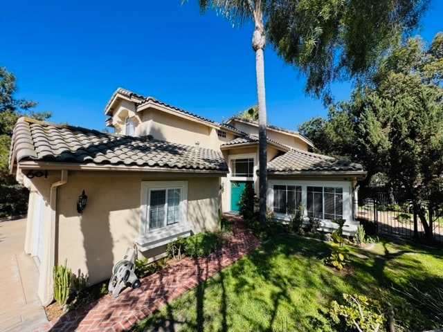 Building Photo - 601 Aliento Ct