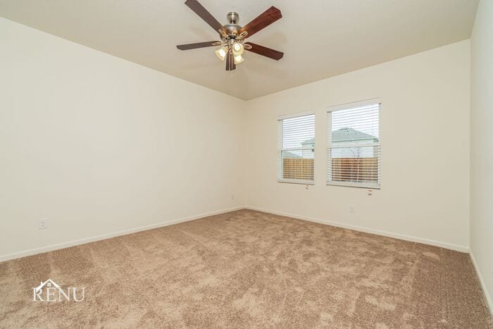 Building Photo - 527 London Dr
