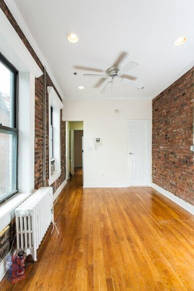 Building Photo - 432 E 13th St