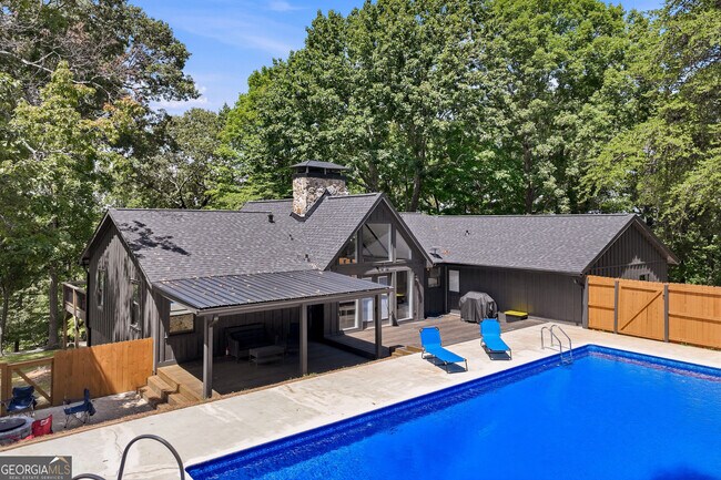 Building Photo - 4225 Twin Rivers Dr