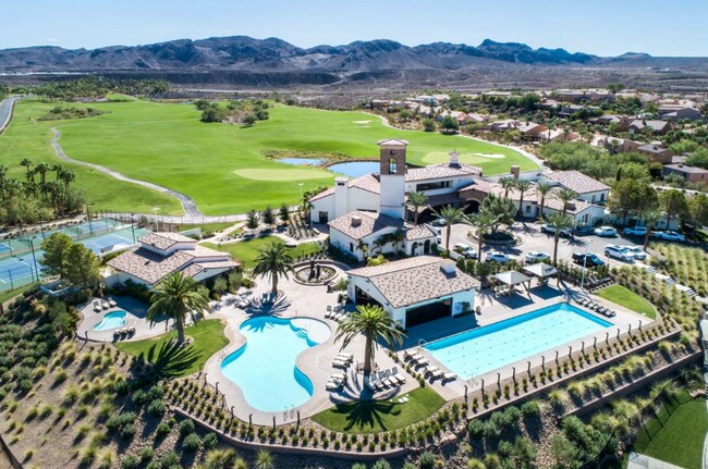 Building Photo - 52 Reverie Hts Ave