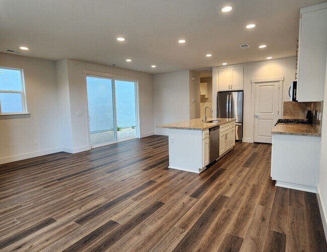 Building Photo - Brand New Home for Lease in Carson City $1000 off 1st month's rent