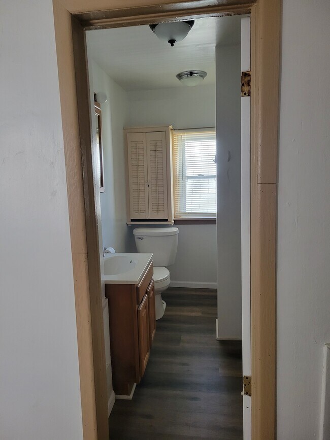 Building Photo - 1544 S 21st St