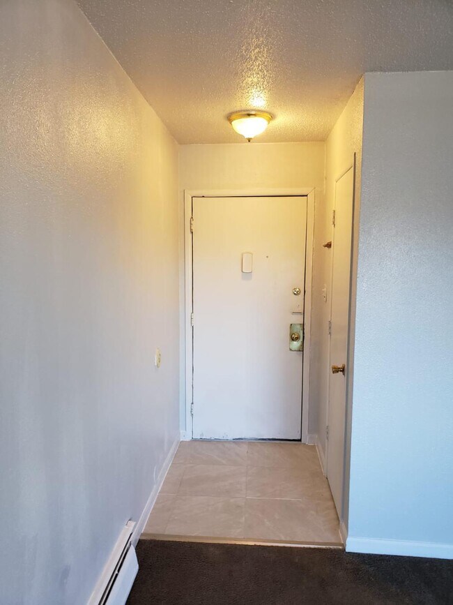 Building Photo - 19615 Allen Rd