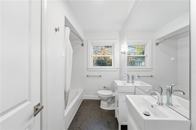 Building Photo - 259 High Service Ave